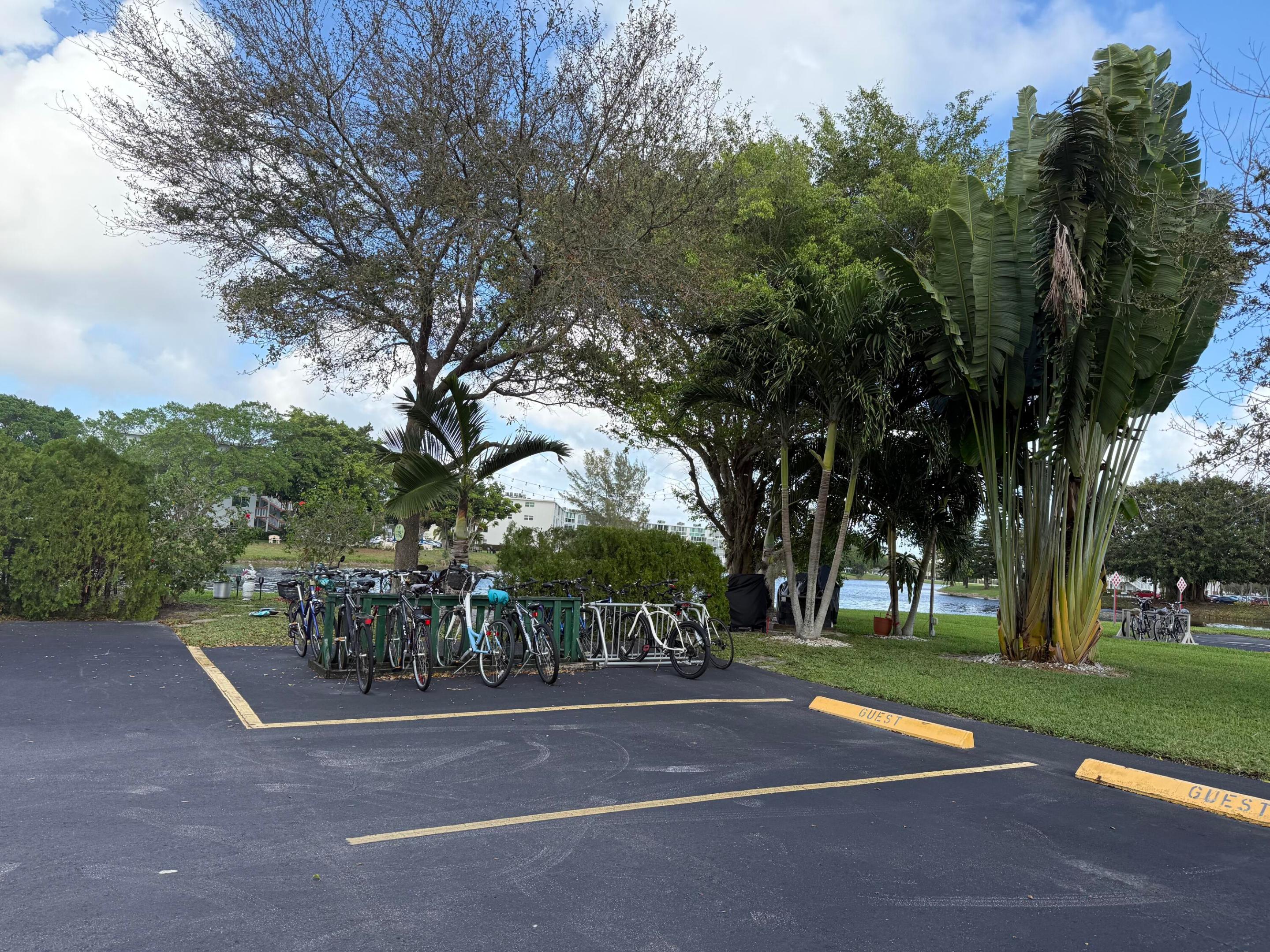 CAMBRIDGE F CONDO - Residential