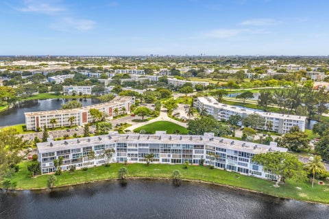 Tiny photo for 2123 Cambridge F, Deerfield Beach, FL 33442 (MLS # B26001821)