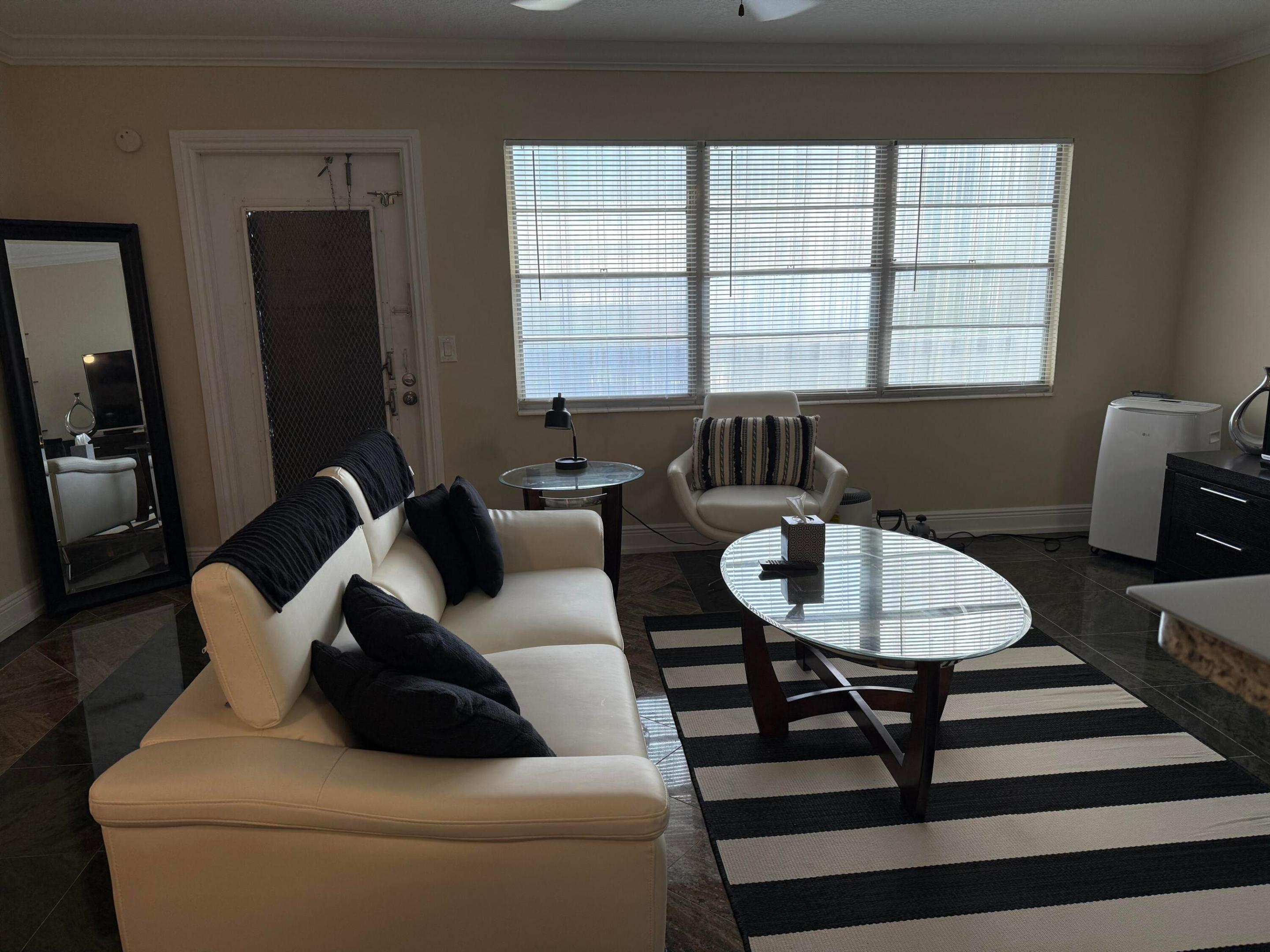 CAMBRIDGE F CONDO - Residential