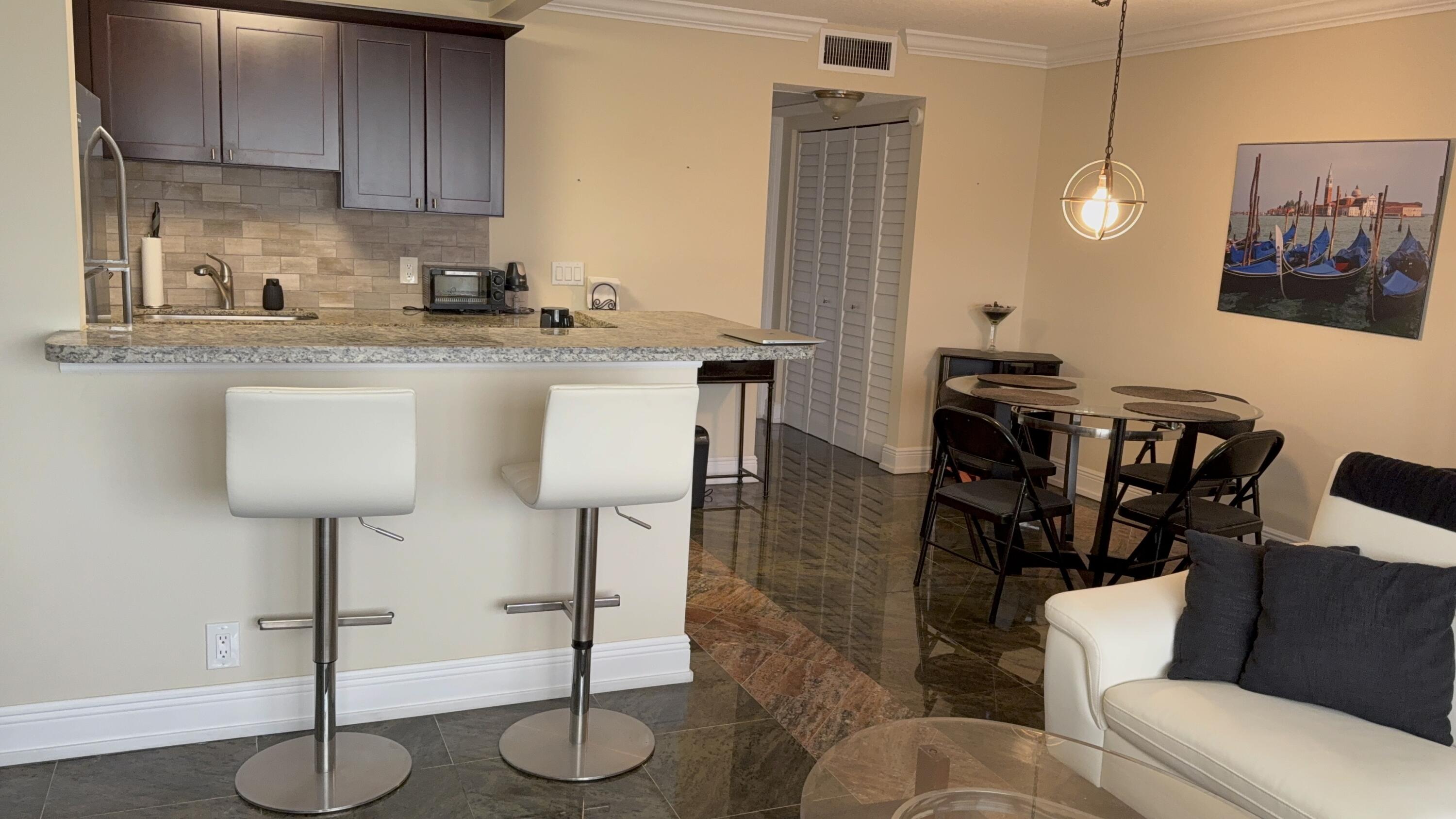 CAMBRIDGE F CONDO - Residential