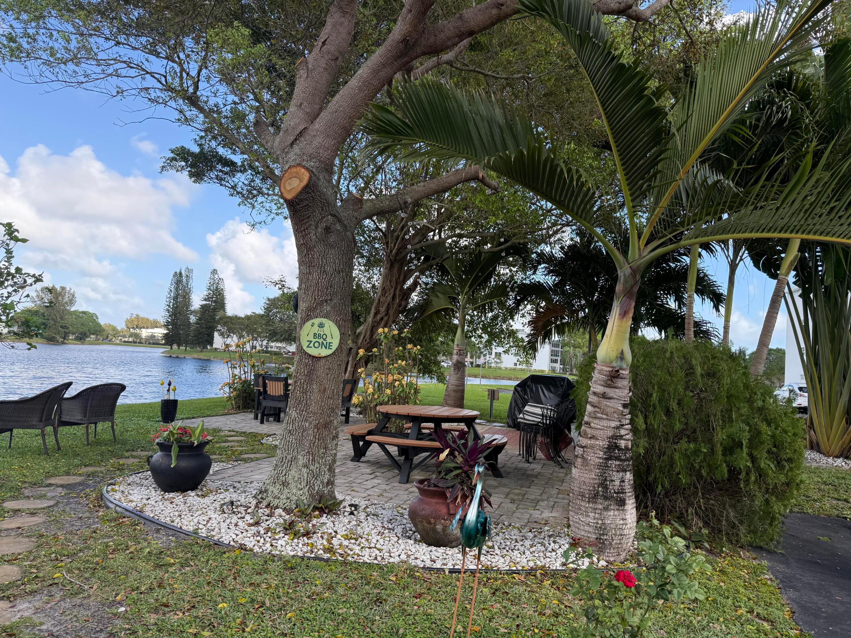 CAMBRIDGE F CONDO - Residential