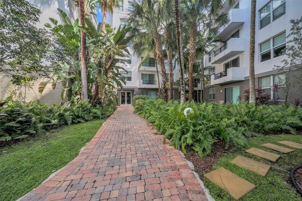 Lauderdale One - Residential Lease
