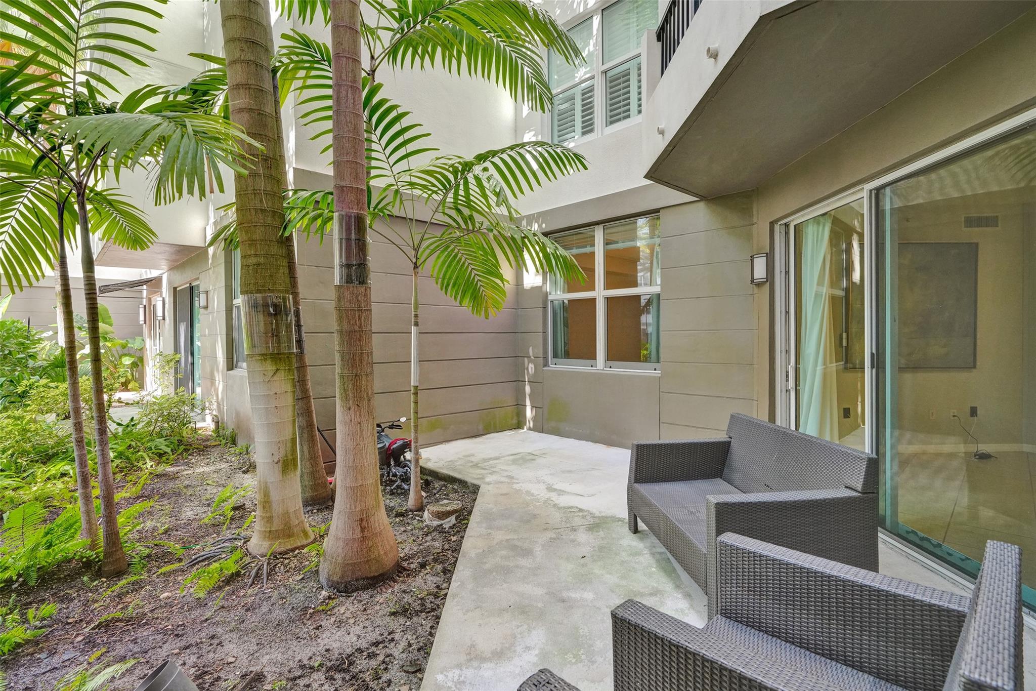 Lauderdale One - Residential Lease