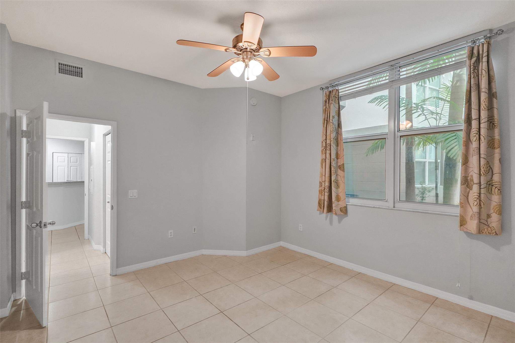 Lauderdale One - Residential Lease