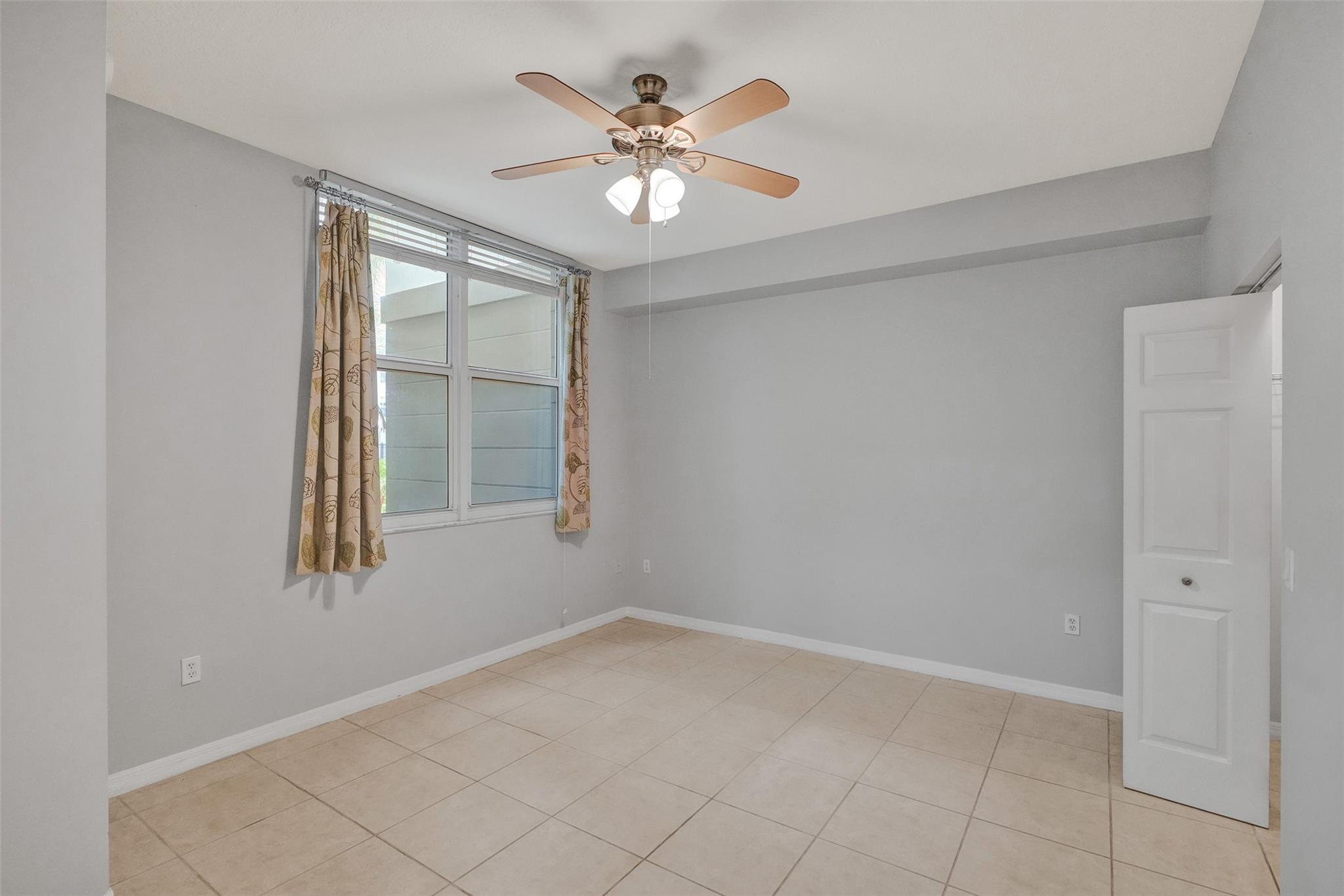 Lauderdale One - Residential Lease