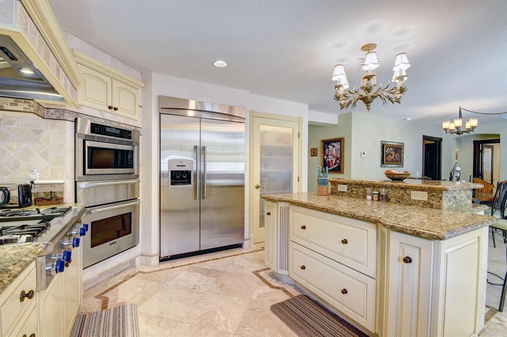 TROPICAL PARK - Residential Lease