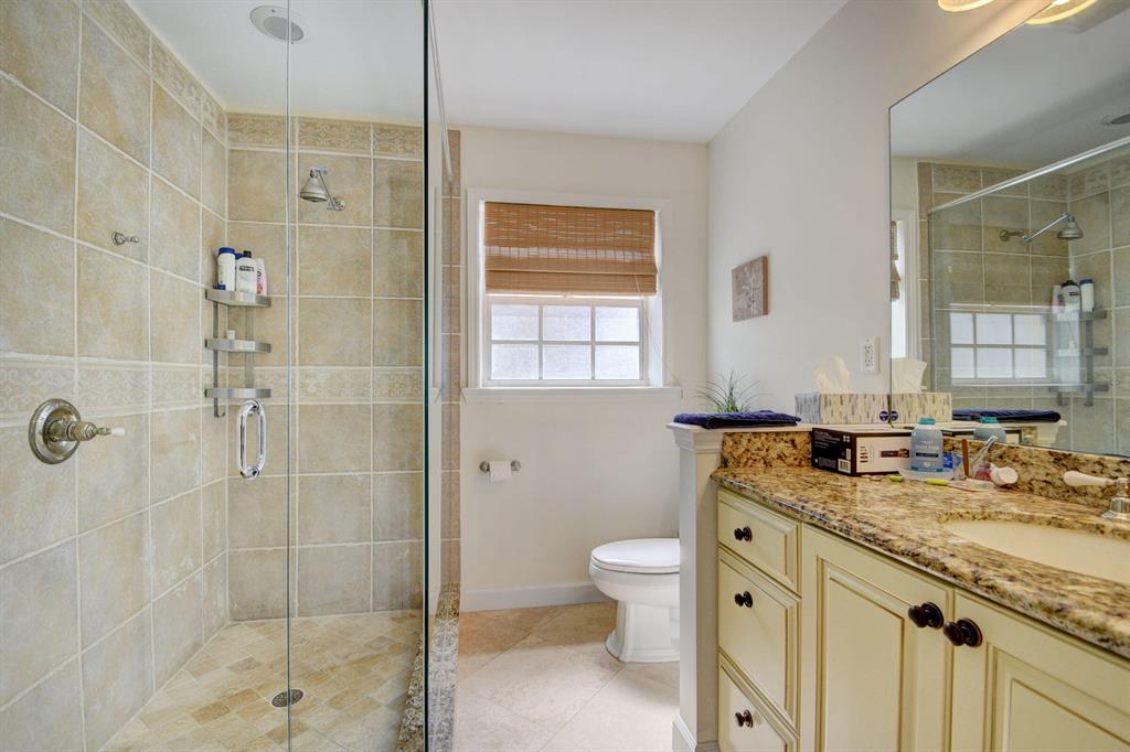 TROPICAL PARK - Residential Lease