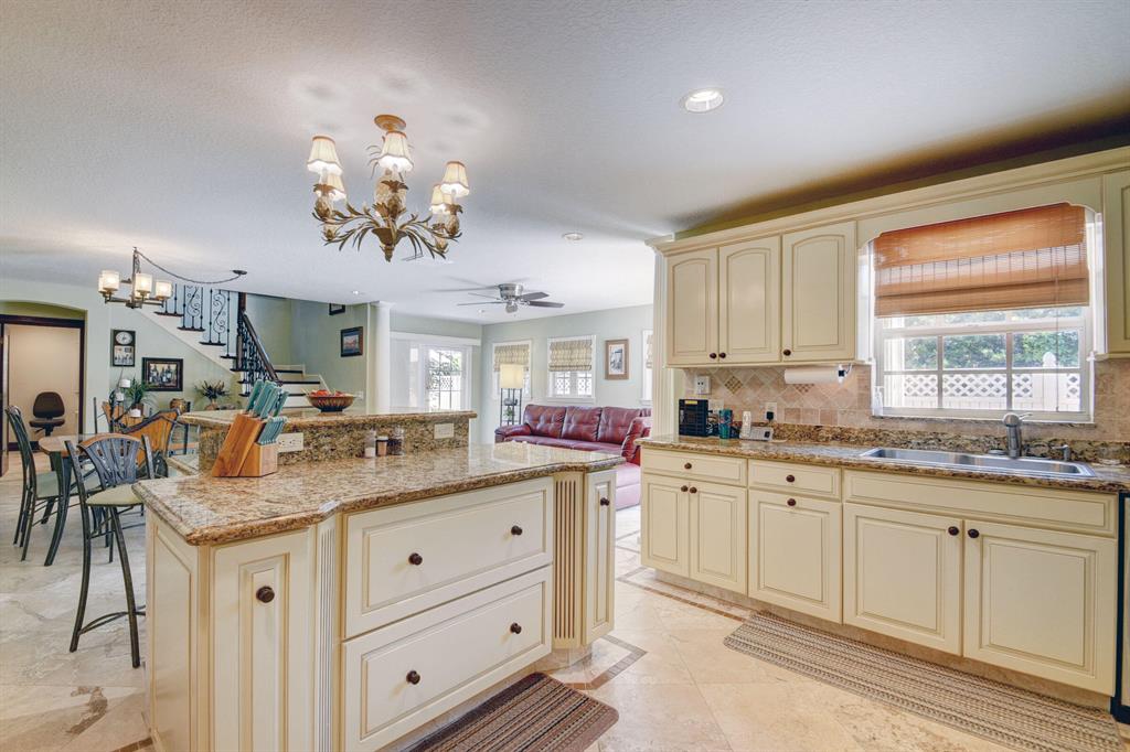 TROPICAL PARK - Residential Lease