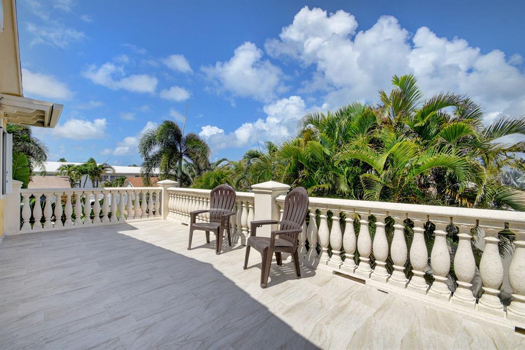 TROPICAL PARK - Residential Lease