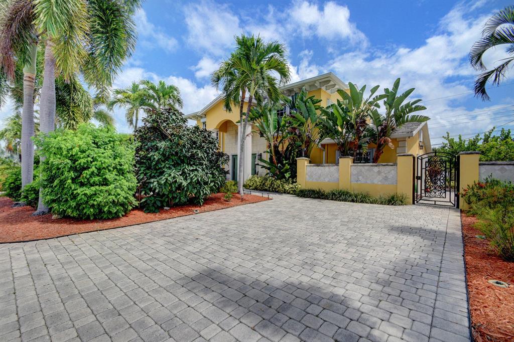 TROPICAL PARK - Residential Lease