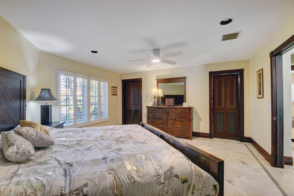 TROPICAL PARK - Residential Lease