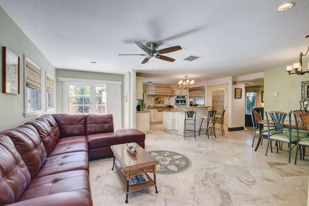 TROPICAL PARK - Residential Lease