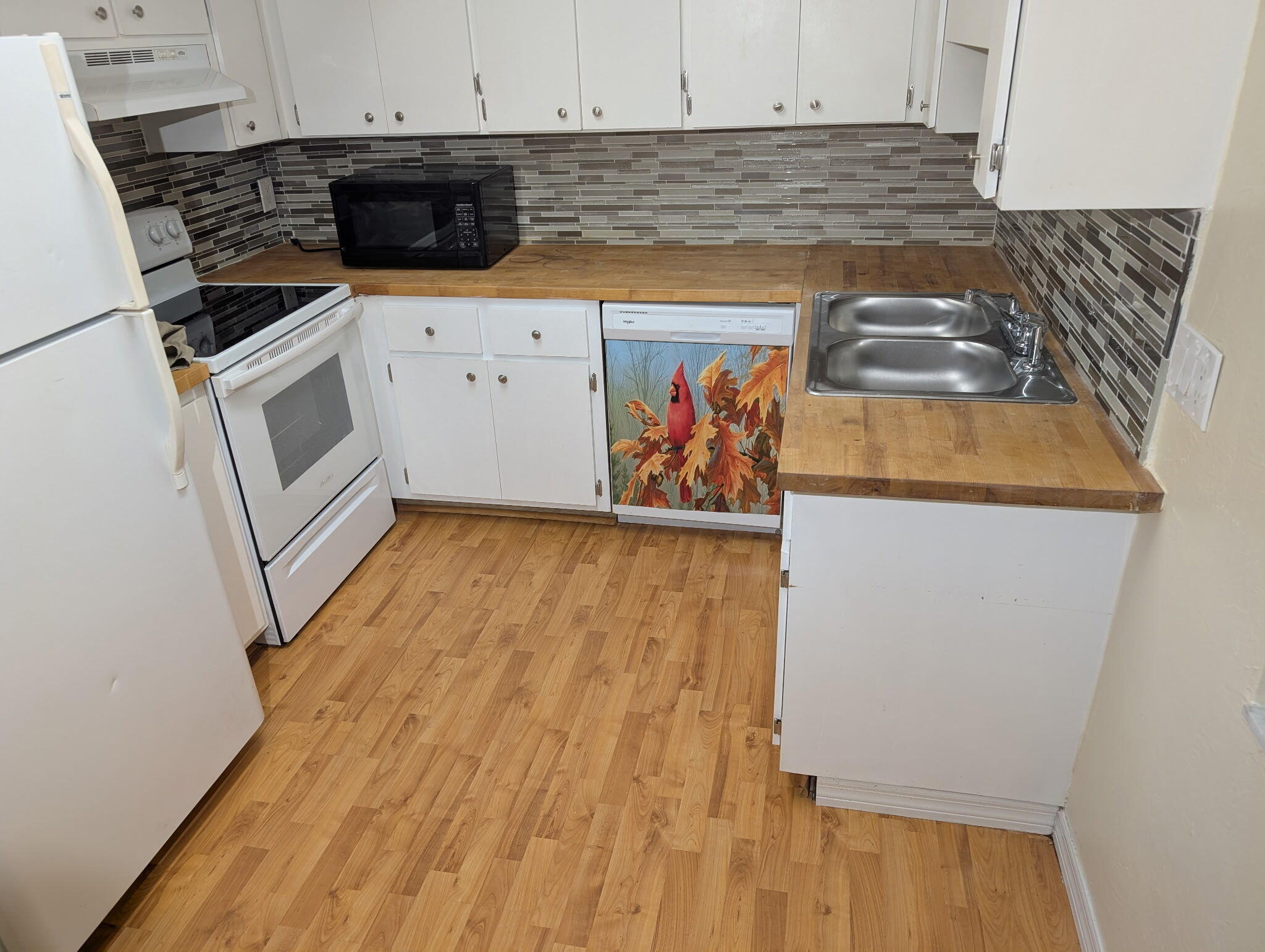 WESTCHESTER WOODS - Residential Lease