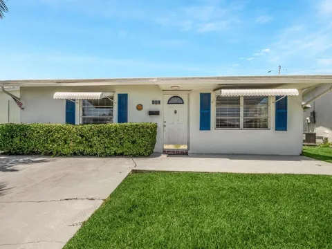 904 SW 24th Street, Boynton Beach, FL 33426 - MLS#: R11083802
