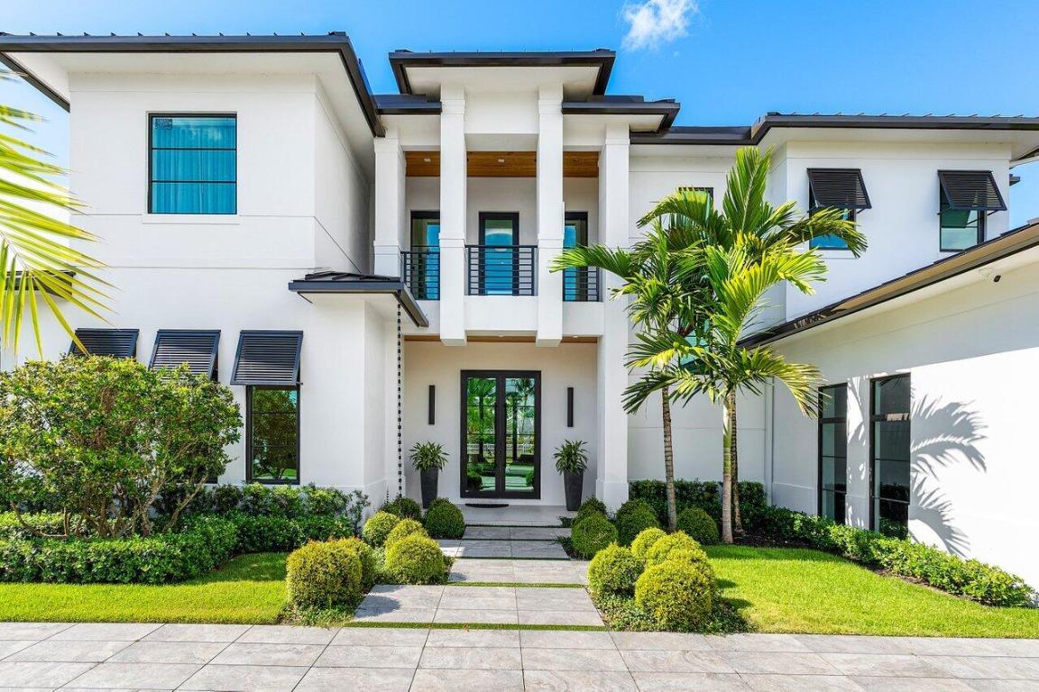 830 Lake Shore Drive