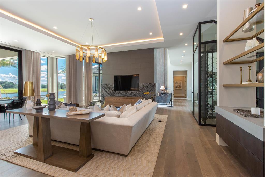 CYPRESS ISLAND OF PALM BEACH POLO & COUN - Residential