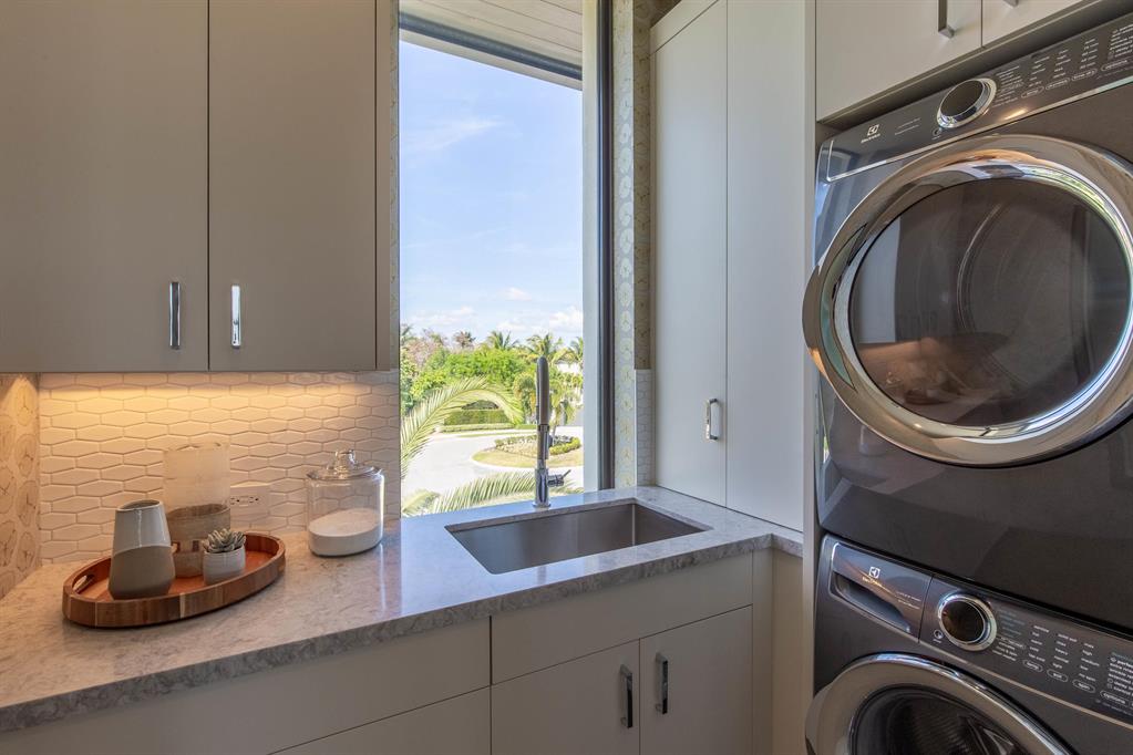 CYPRESS ISLAND OF PALM BEACH POLO & COUN - Residential