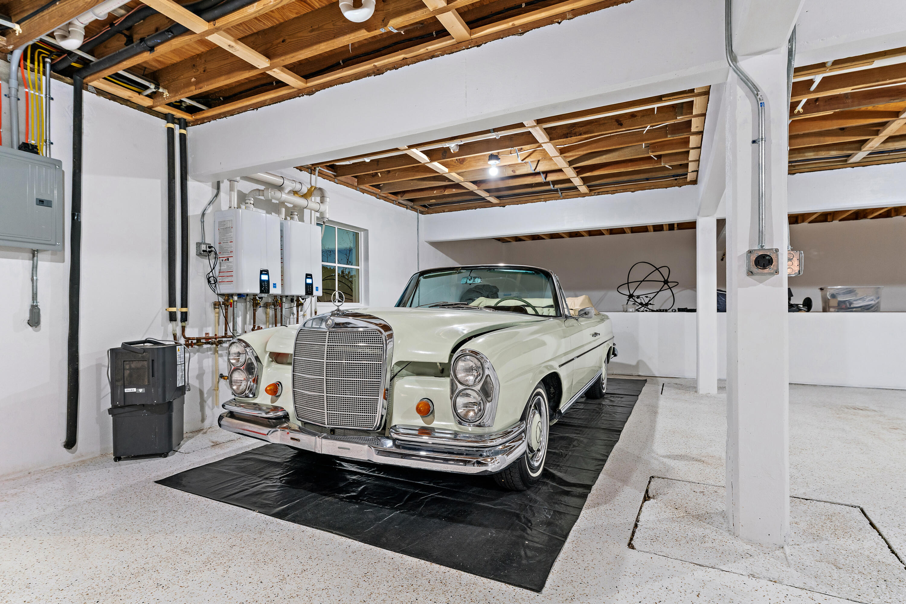 RIVERVIEW (SEWALL'S POINT) - Residential