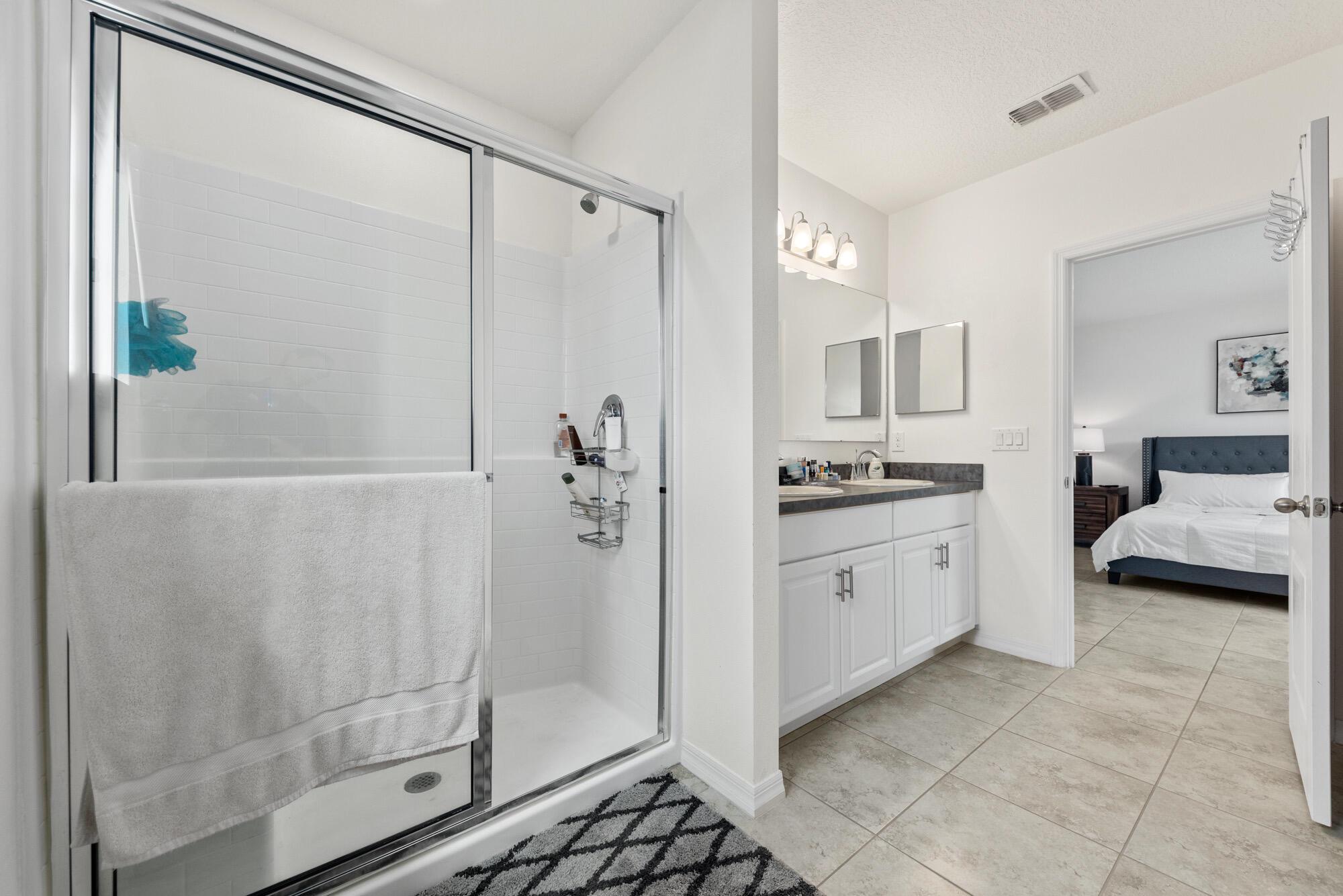 PORT ST LUCIE SECTION 19 - Residential Lease