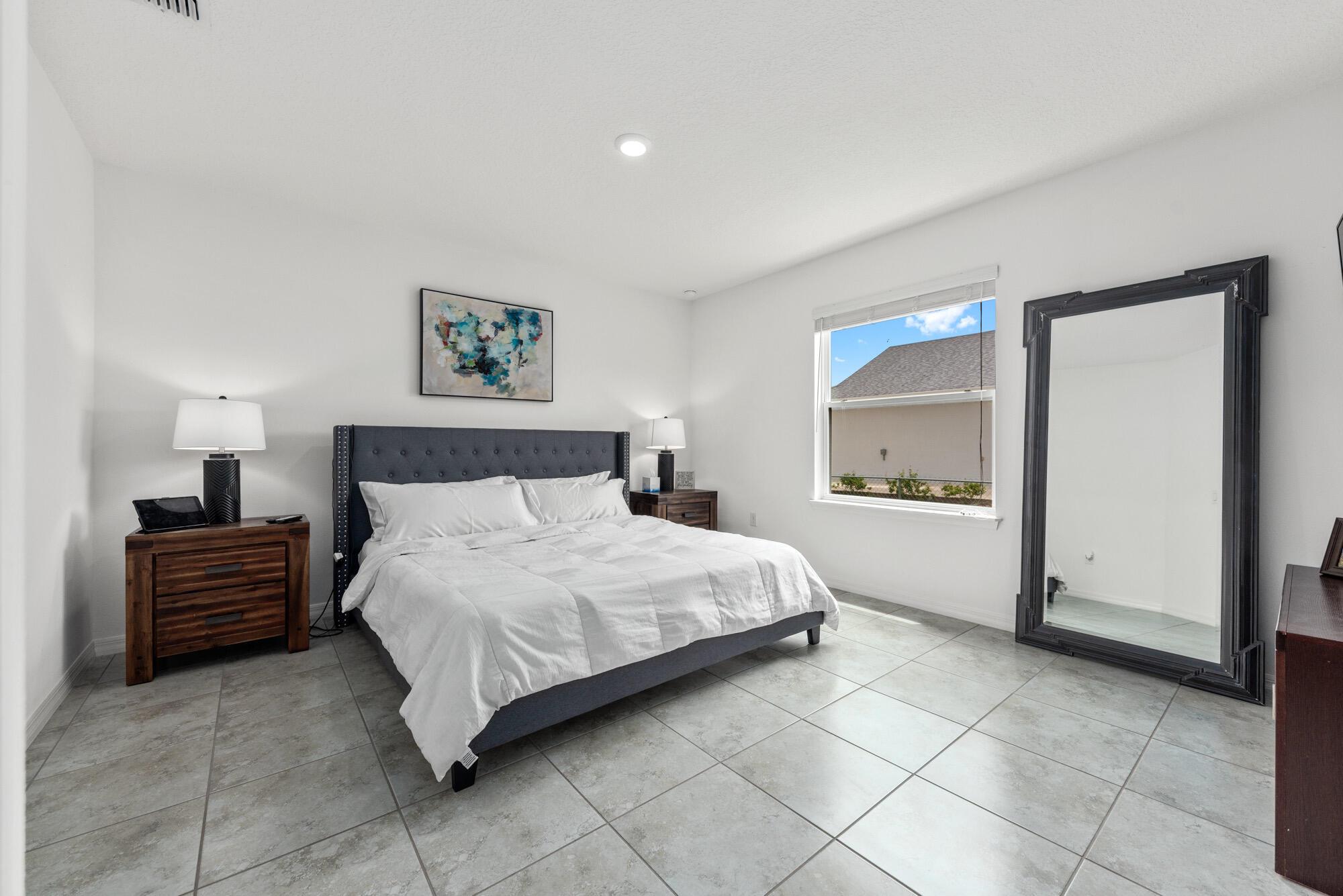 PORT ST LUCIE SECTION 19 - Residential Lease