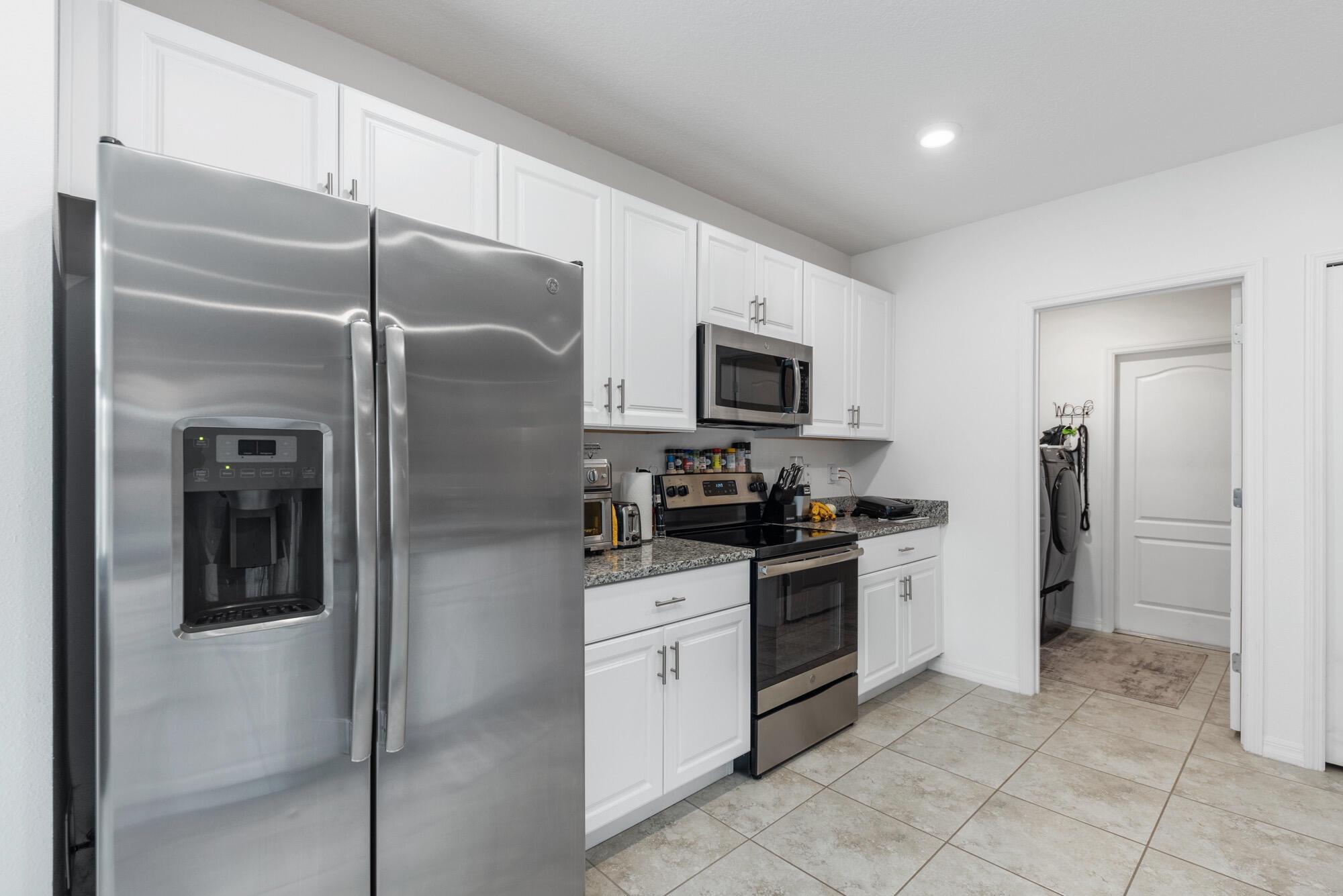 PORT ST LUCIE SECTION 19 - Residential Lease