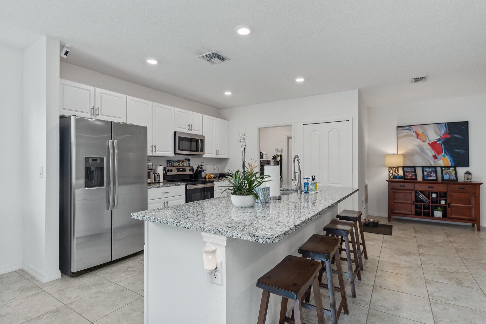 PORT ST LUCIE SECTION 19 - Residential Lease