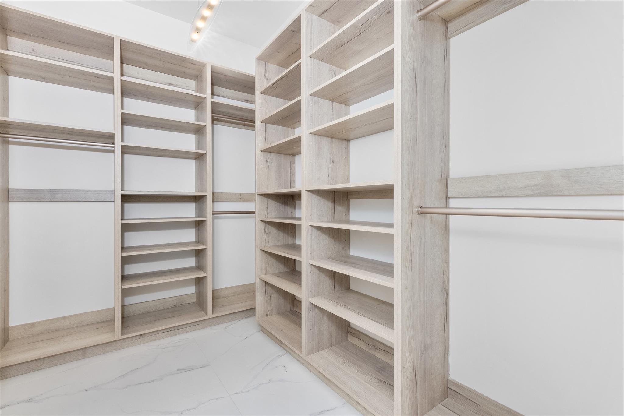 Seven Isles - Residential