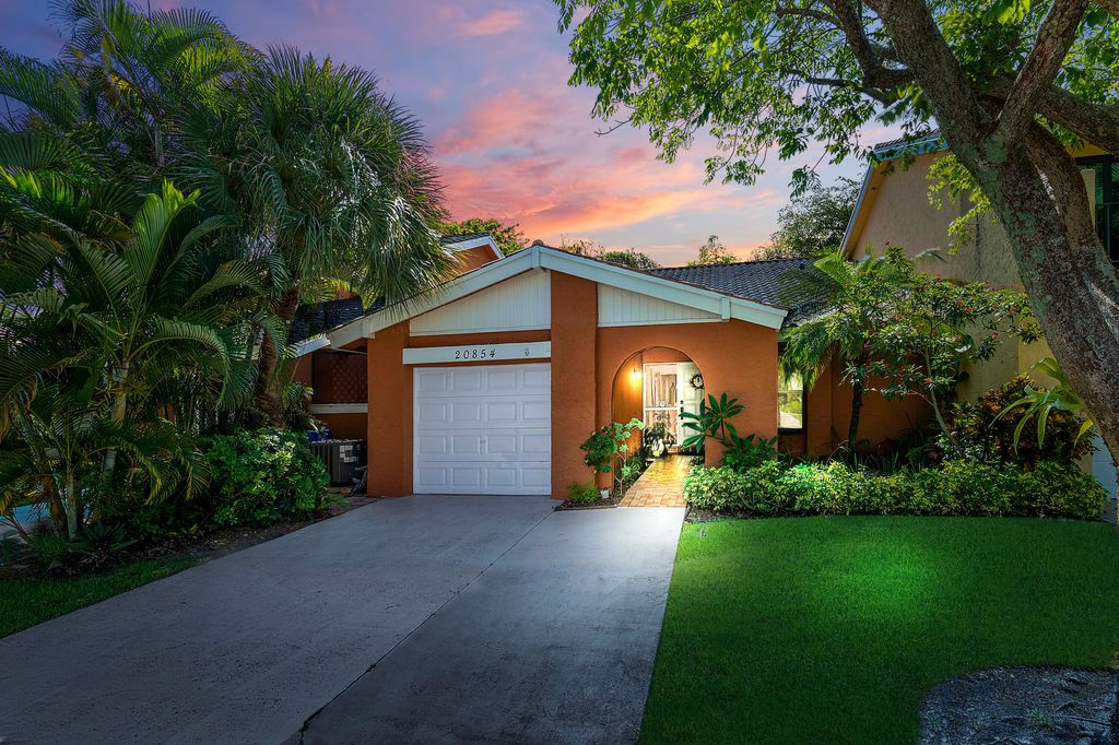 Photo of 20854 Via Valencia Drive, Boca Raton, FL 33433 (MLS # R10805286)