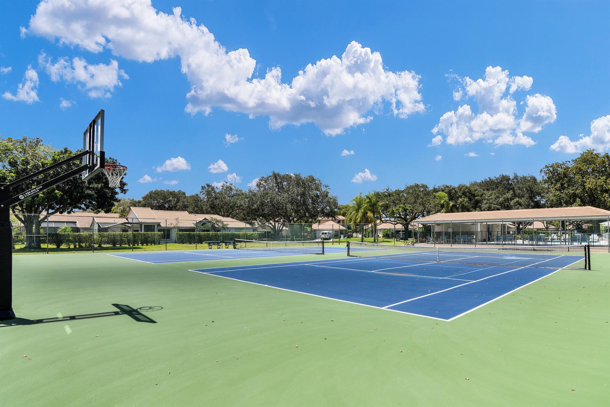 SHERWOOD FOREST - Residential