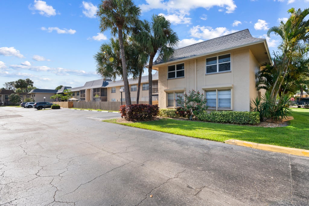 Photo of 1231 NW 13th Street #470F, Boca Raton, FL 33486 (MLS # B26076162)