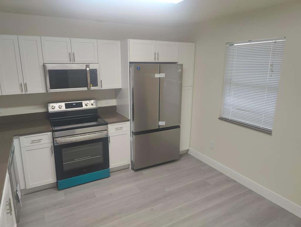 Photo of 302 LAKEVIEW Drive E #302, Royal Palm Beach, FL 33411 (MLS # B26057713)