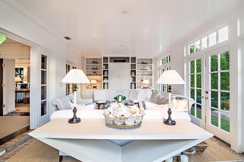 POINCIANA PARK 2ND ADD - Residential