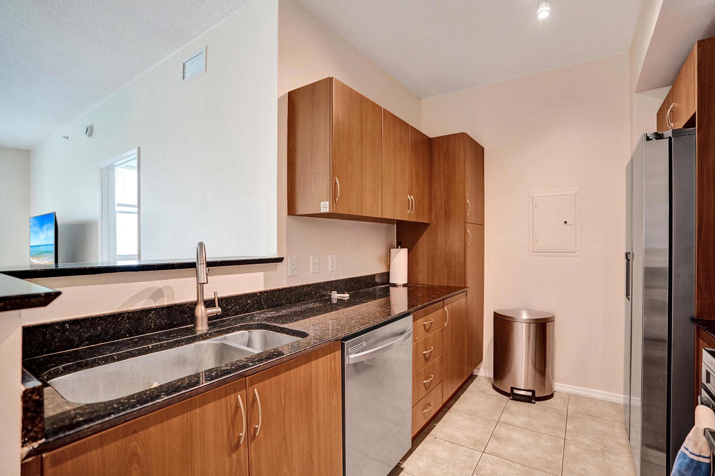 MOORINGS AT LANTANA CONDO 2 - Residential