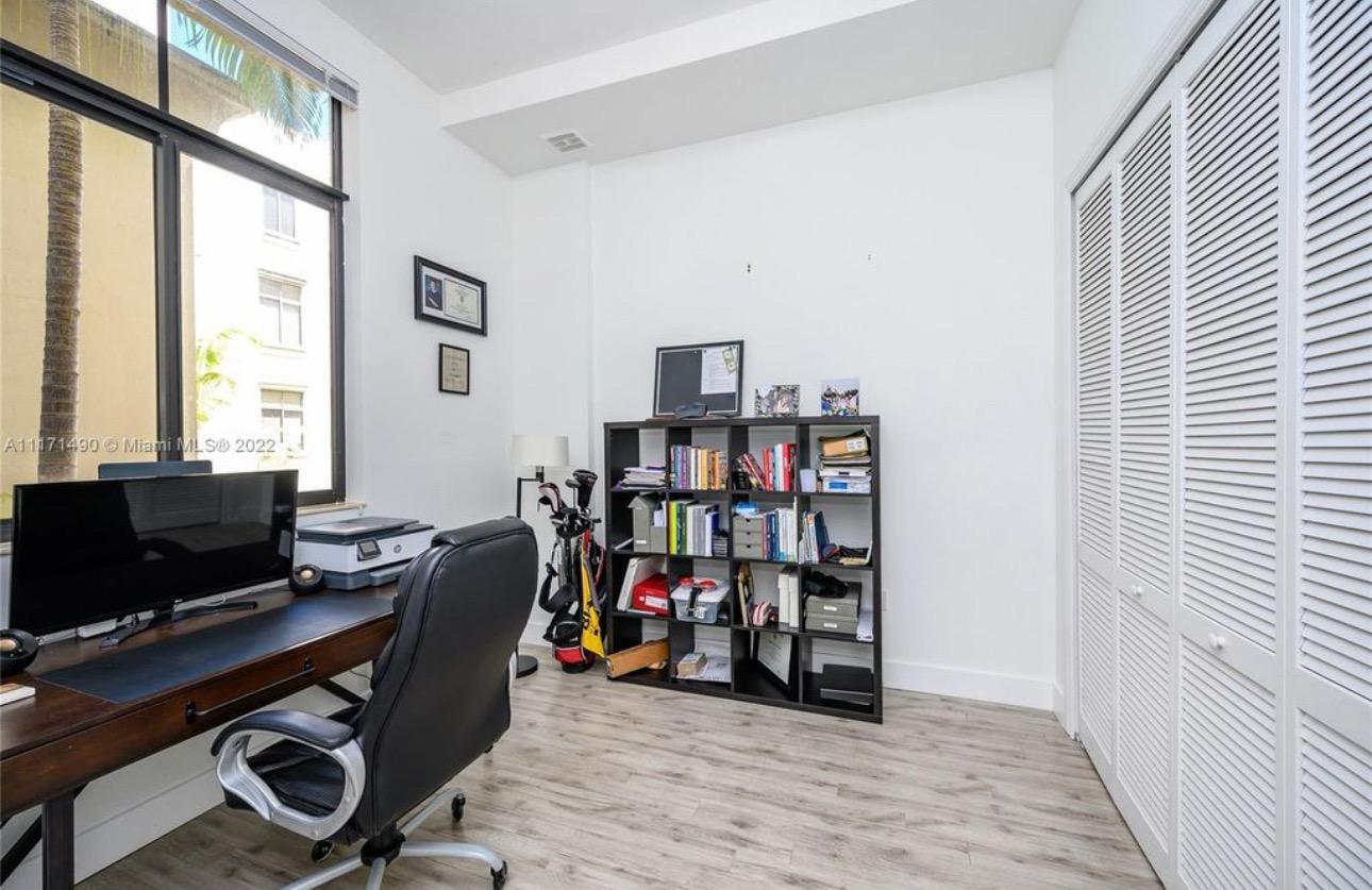 Ponce Tower Condo - Residential Lease