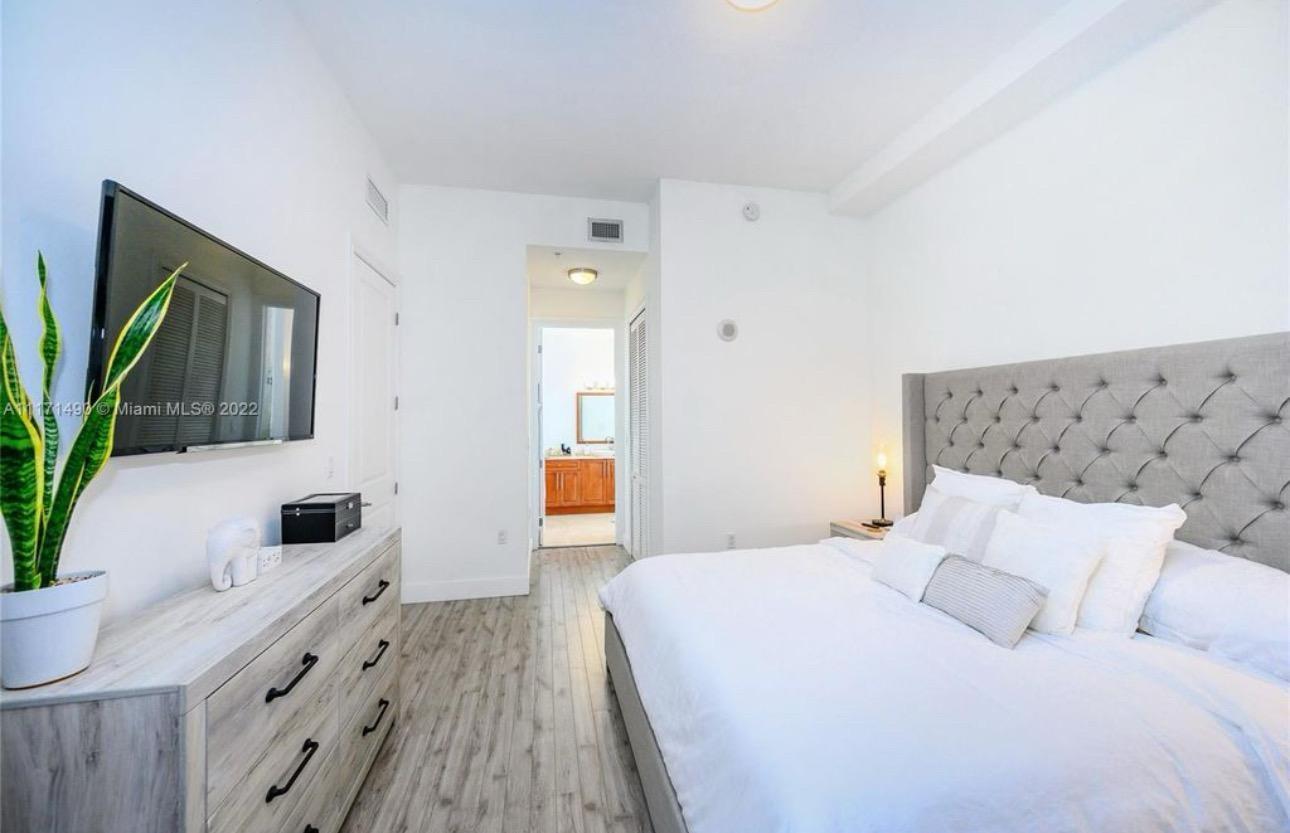 Ponce Tower Condo - Residential Lease