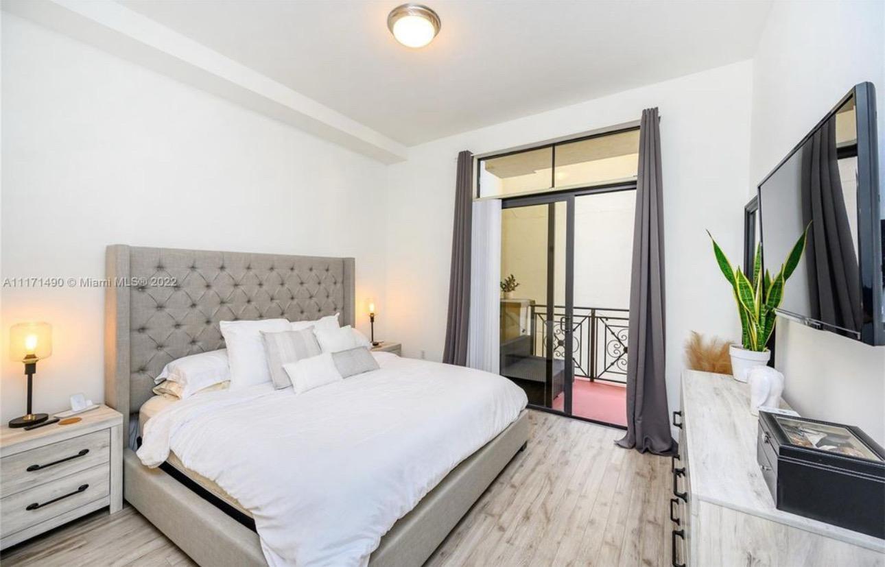 Ponce Tower Condo - Residential Lease