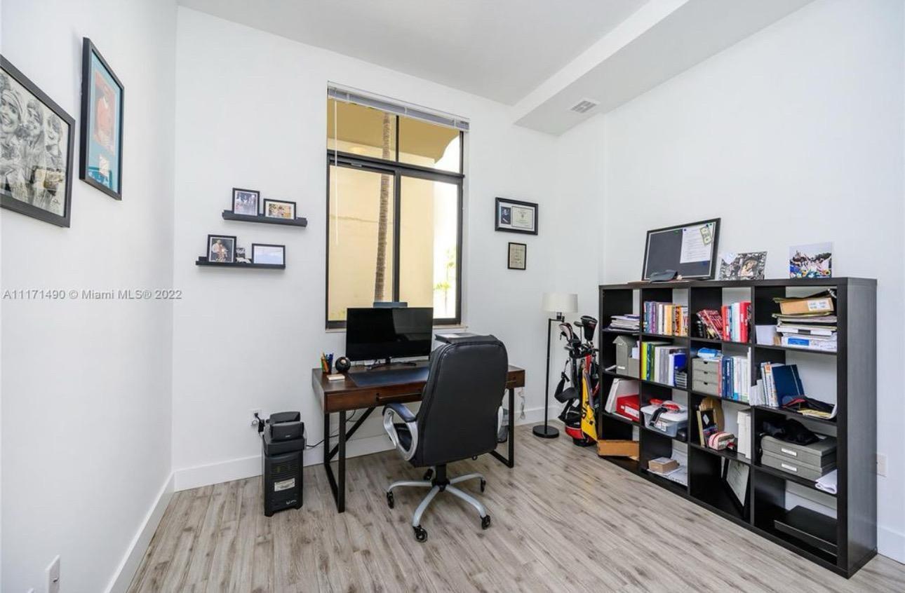 Ponce Tower Condo - Residential Lease