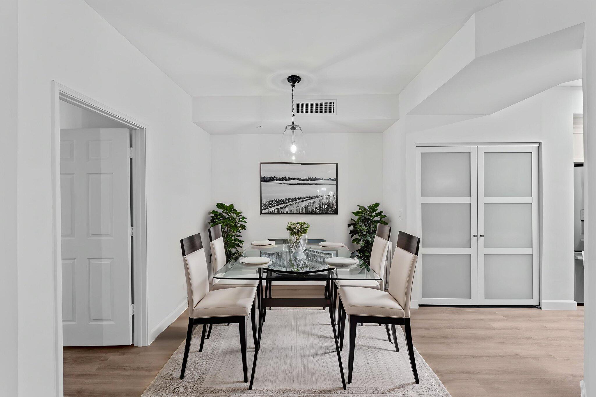 COURTYARDS IN CITYPLACE CONDO - Residential