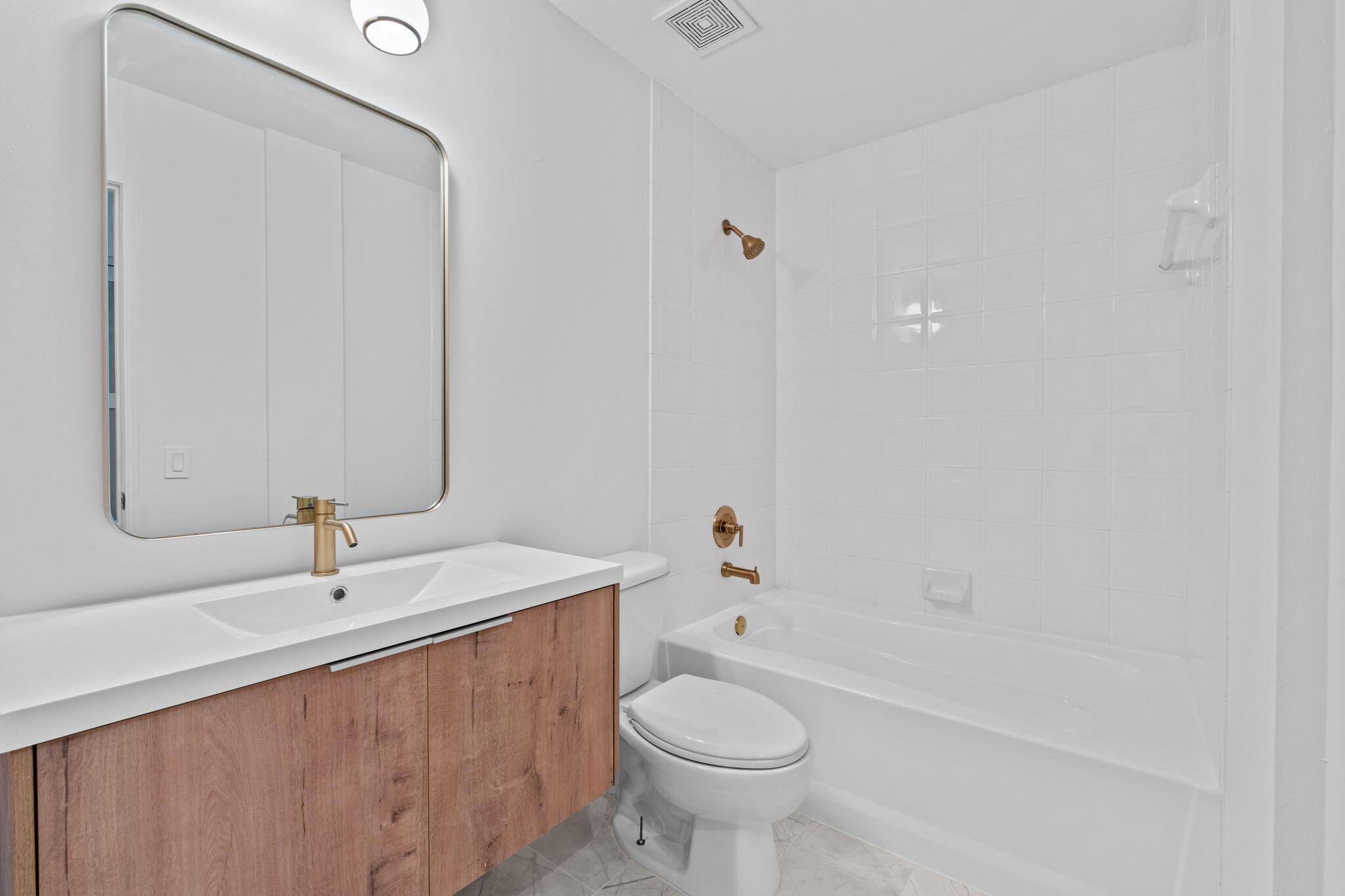 COURTYARDS IN CITYPLACE CONDO - Residential