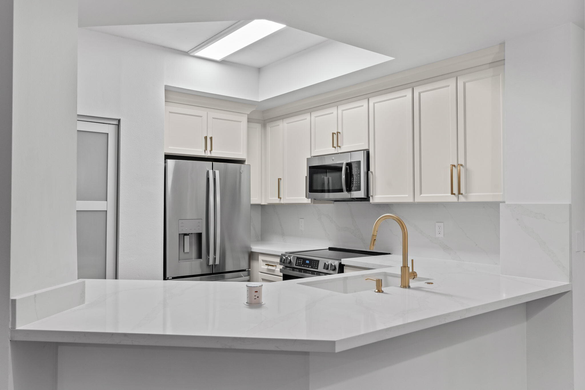 COURTYARDS IN CITYPLACE CONDO - Residential