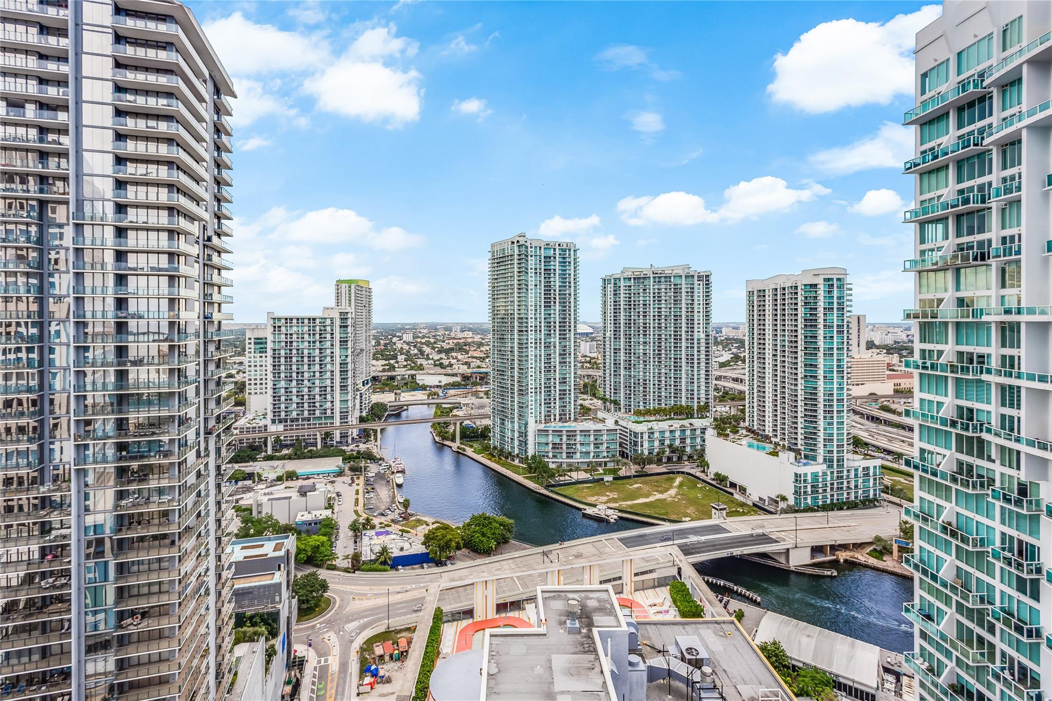 Now available for lease. This luxury condo won't be available long. This 1 bedroom/1 bath unit is located in Downtown Brickell. Gorgeous river views from the balcony. Fully furnished with modern high end design and decor
this apartment is move-in ready! This unit features new monogram appliances, laundry in unit, and remote controlled shades. Tenants have access to two pools (one on the rooftop of the building), billiard room, theater, fully equipped gym, sauna and a conference room. This rental include 1 parking space in a garage as well. Enjoy the Brickell City life, and unwind in this beautiful city apartment.