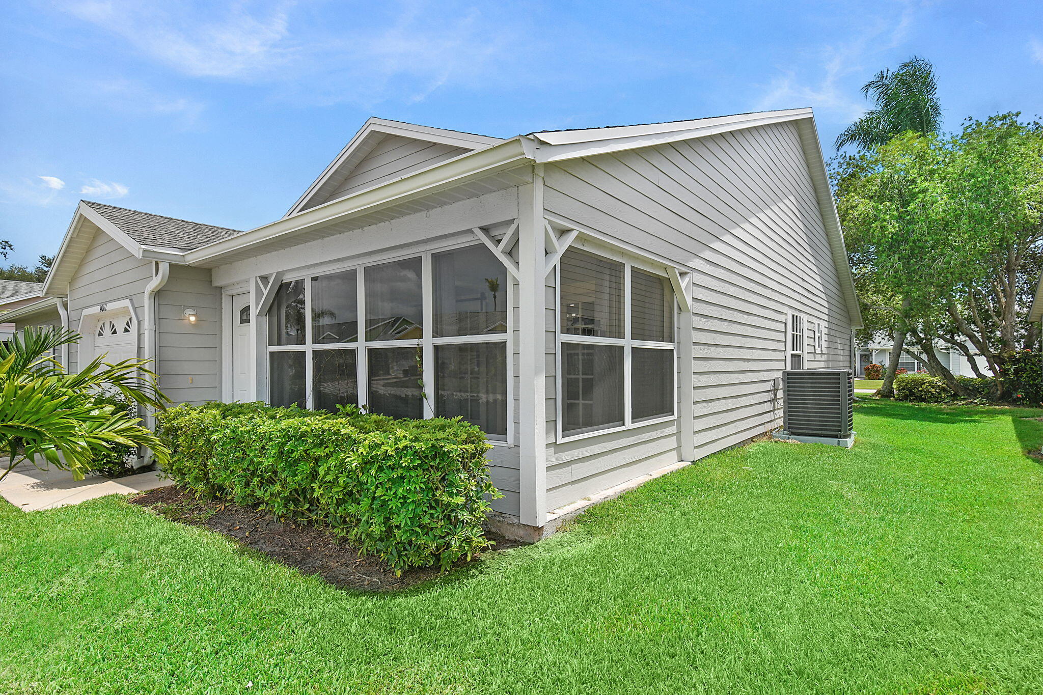 GARDEN VILLAS OF GATOR TRACE UNIT I - Residential Lease