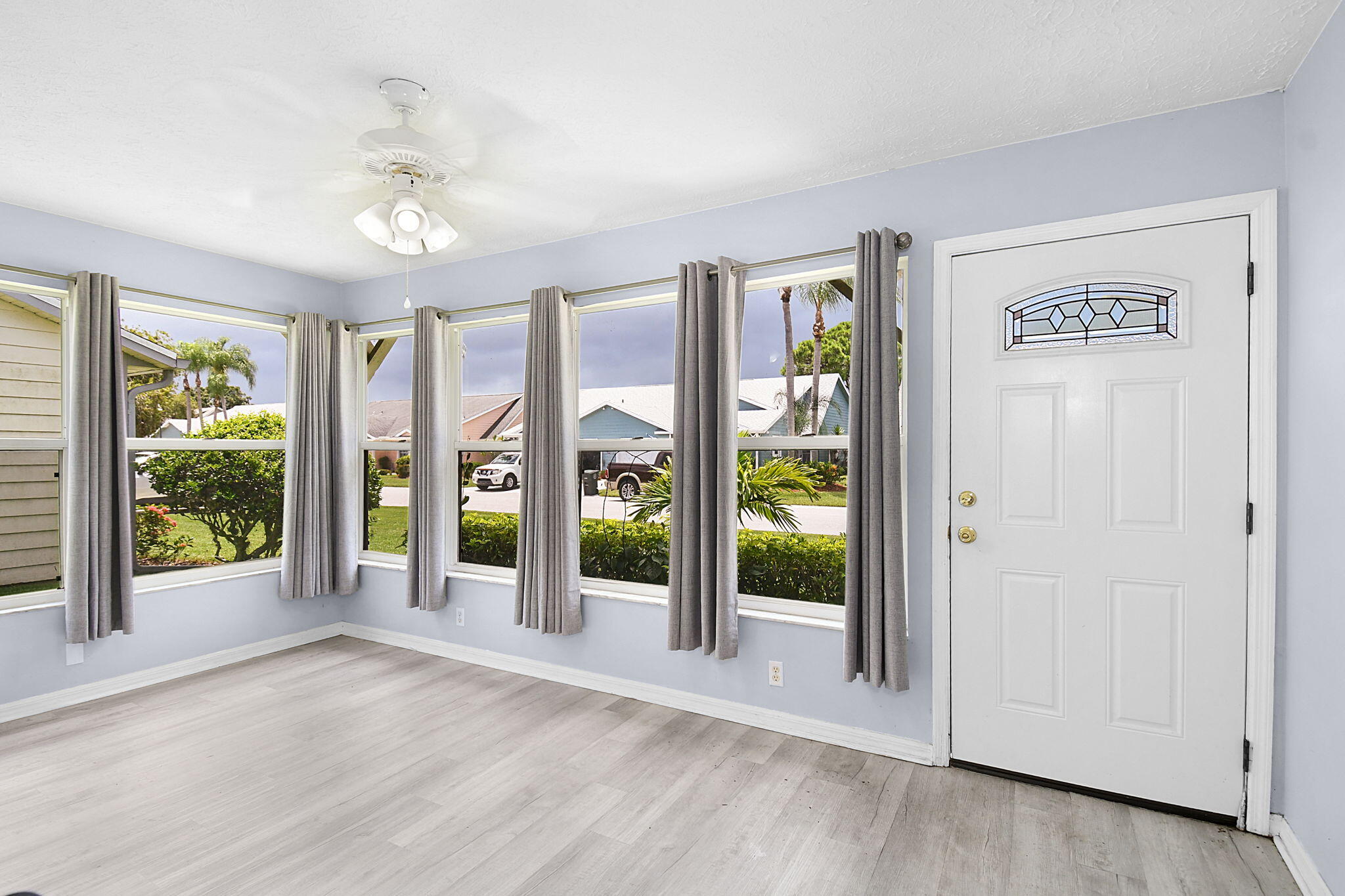 GARDEN VILLAS OF GATOR TRACE UNIT I - Residential Lease