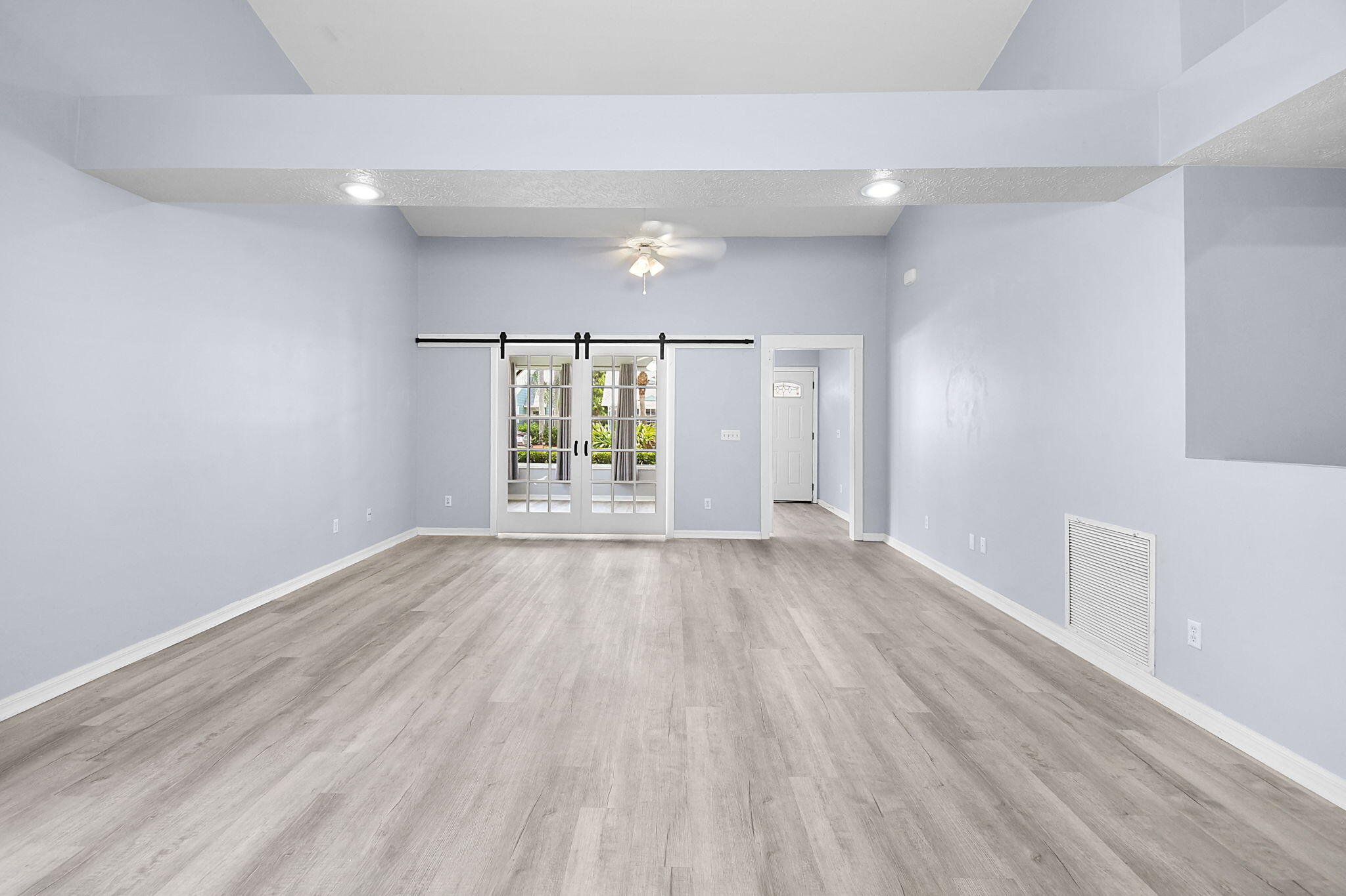 GARDEN VILLAS OF GATOR TRACE UNIT I - Residential Lease