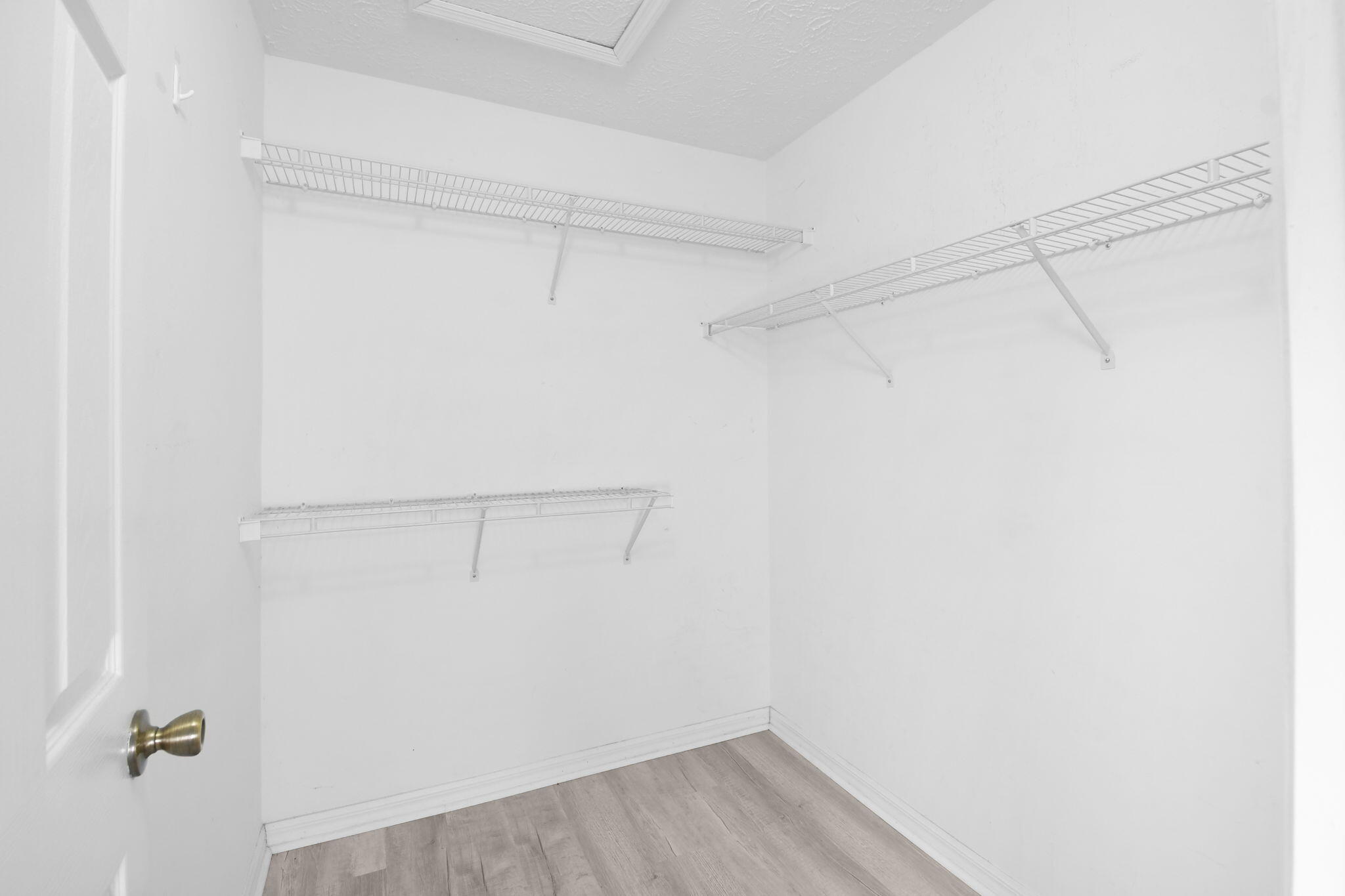 GARDEN VILLAS OF GATOR TRACE UNIT I - Residential Lease