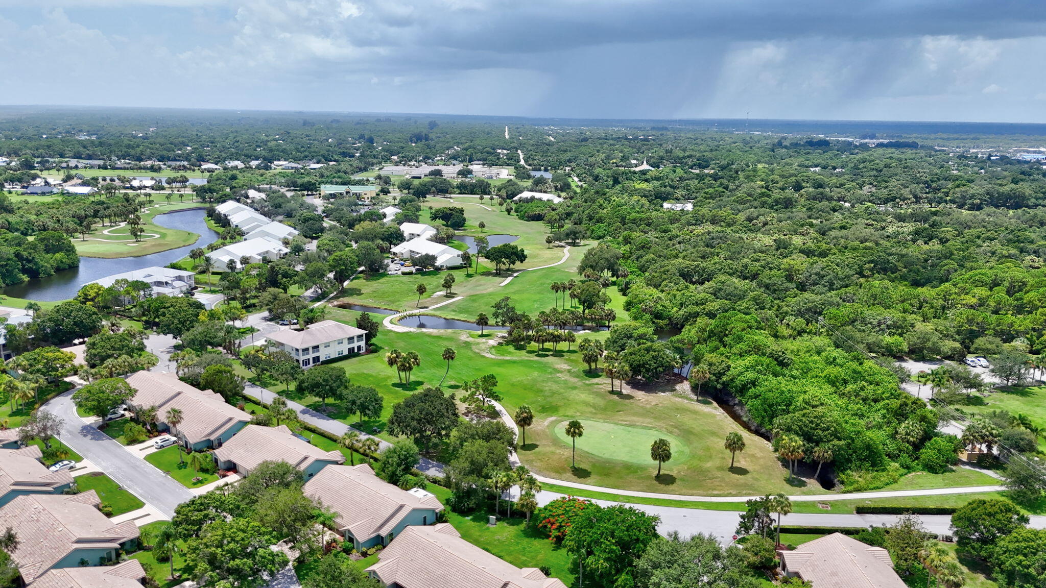 GARDEN VILLAS OF GATOR TRACE UNIT I - Residential Lease