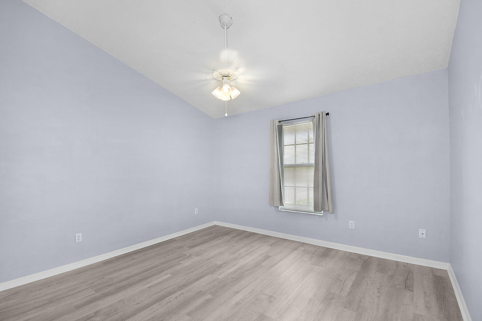 GARDEN VILLAS OF GATOR TRACE UNIT I - Residential Lease