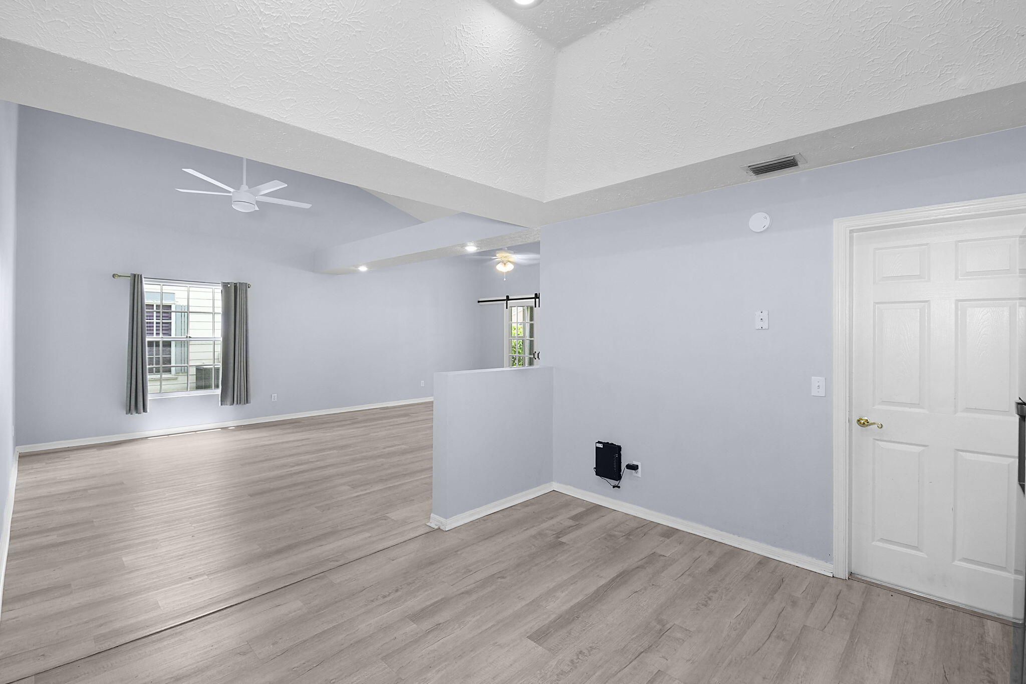 GARDEN VILLAS OF GATOR TRACE UNIT I - Residential Lease