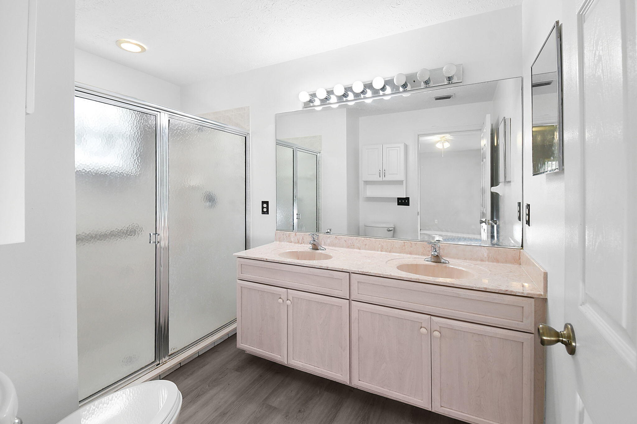 GARDEN VILLAS OF GATOR TRACE UNIT I - Residential Lease