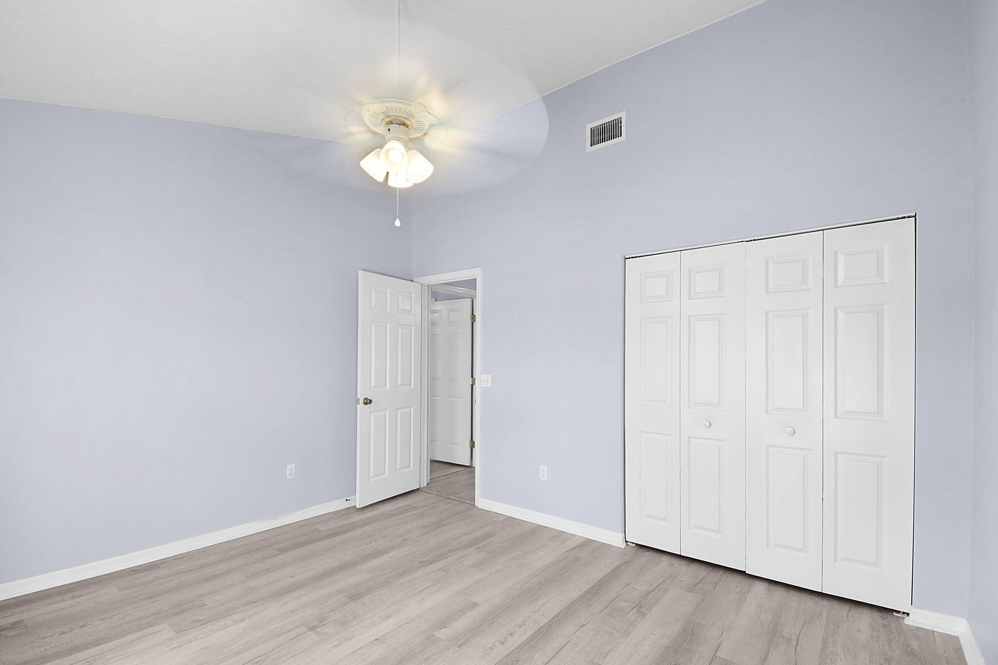 GARDEN VILLAS OF GATOR TRACE UNIT I - Residential Lease